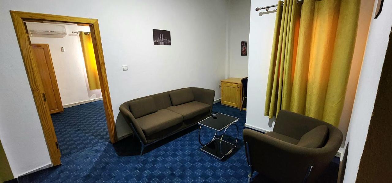 Hotel Le Bon Choix Nouadhibou 外观 照片